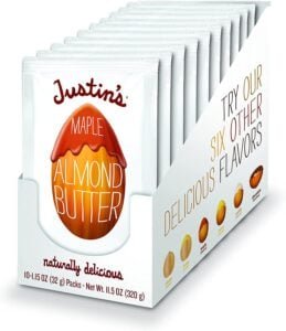 Justin's Nut Butters // Simple lightweight backpacking food ideas from breakfast to dinner. These are delicious, easy to prepare & require little cleanup.