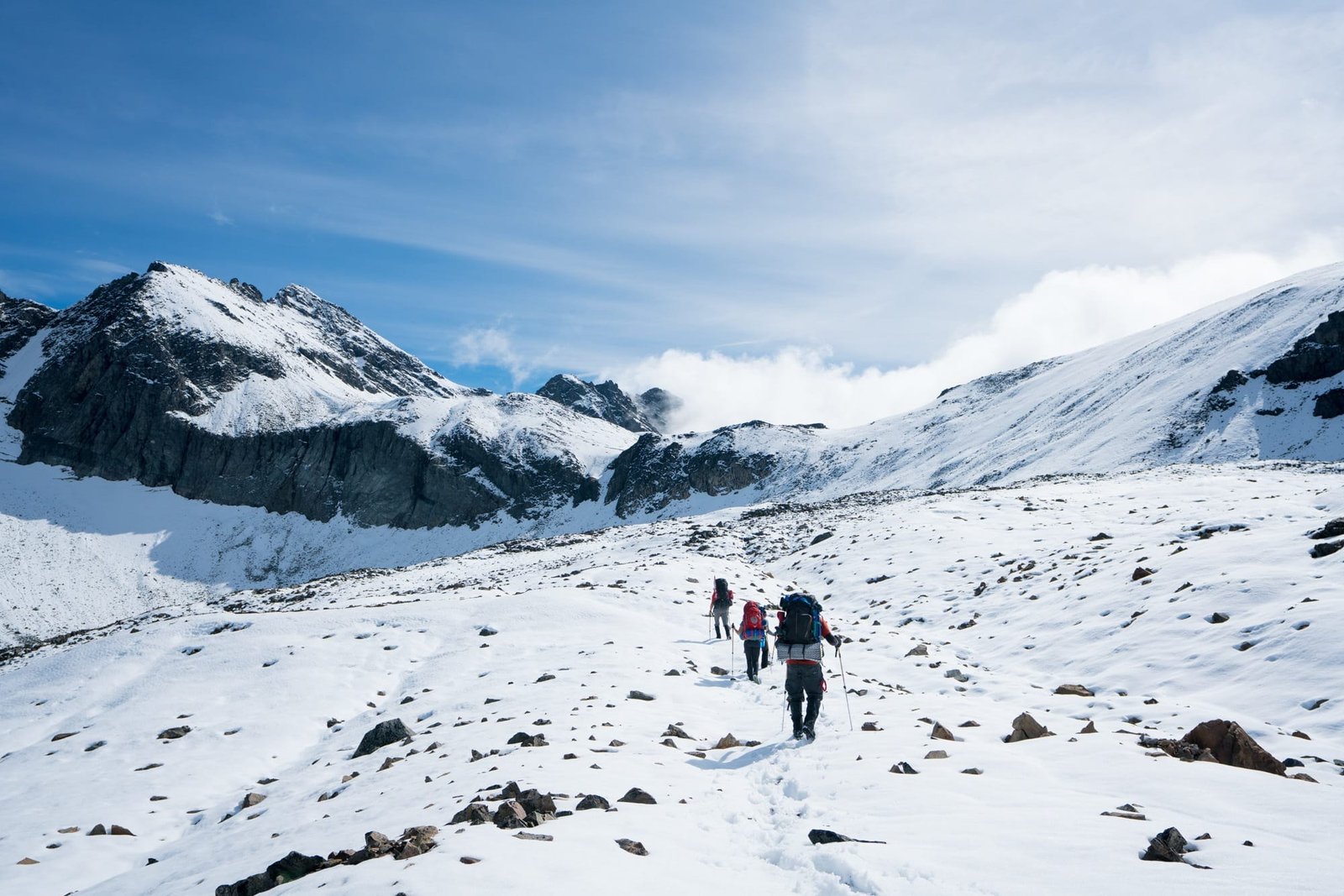 The third Terrain Spark group tour is in the books. Explore Lake Clark National Park, one of the most remote parks in the country in this review of my 10-day backpacking trip with Alaska Alpine Adventures.