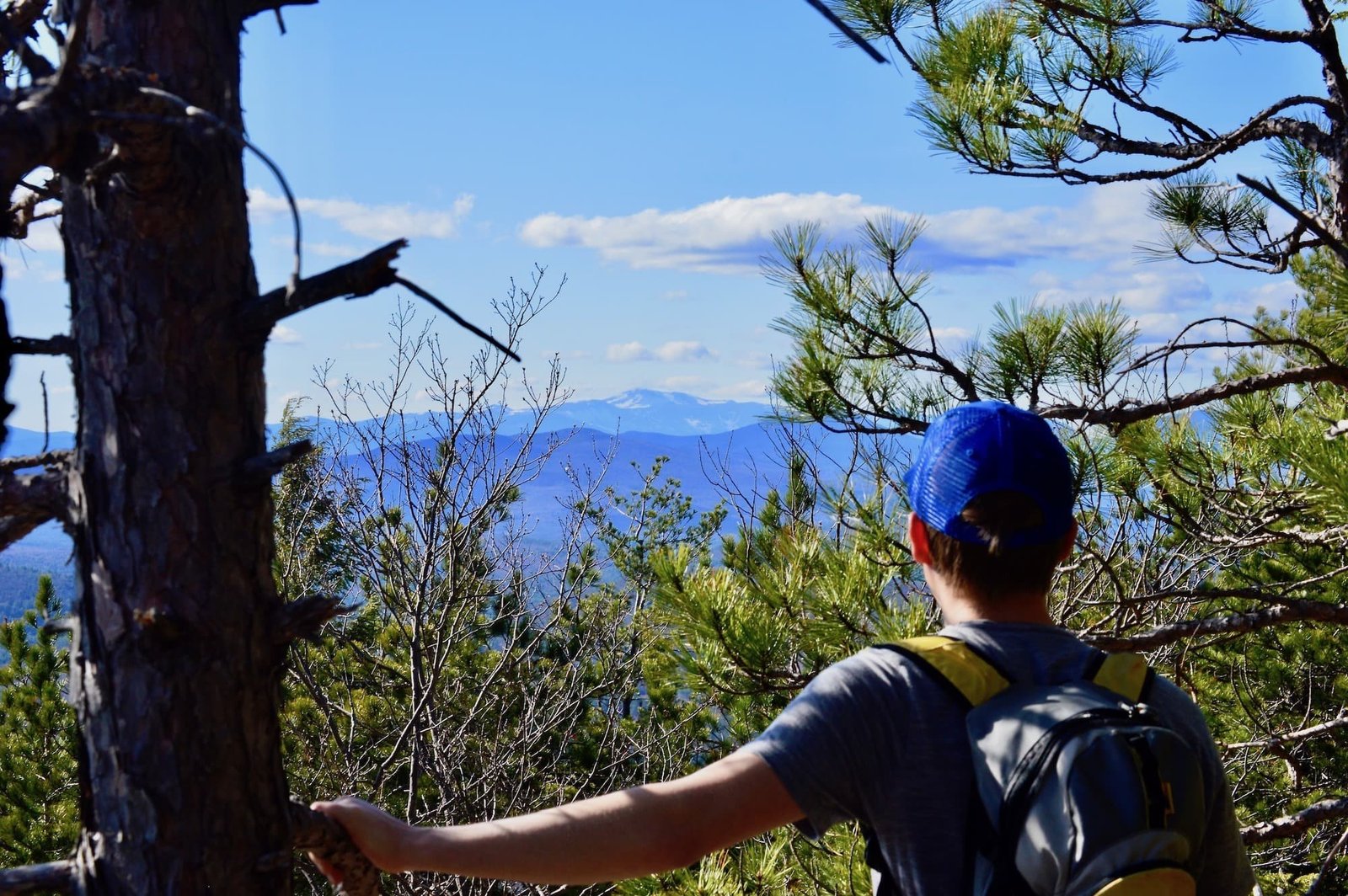Discover 5 of the best hikes to do near Portland, Maine for the best coastal scenery and mountain views just a short drive from the city.